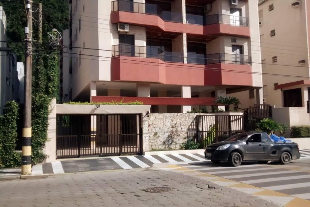 Ap Confortavel - Enseada Apartment *